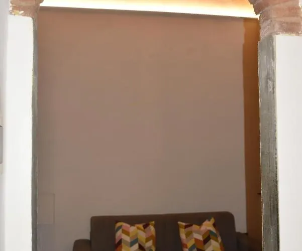Apartment Iranja Nest Florenz